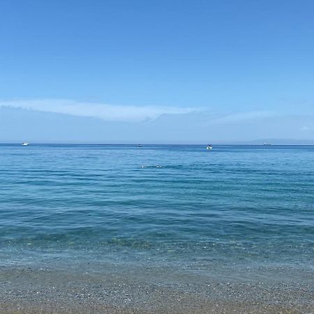 Tra Mare E Lago Torre di Faro 외부 사진