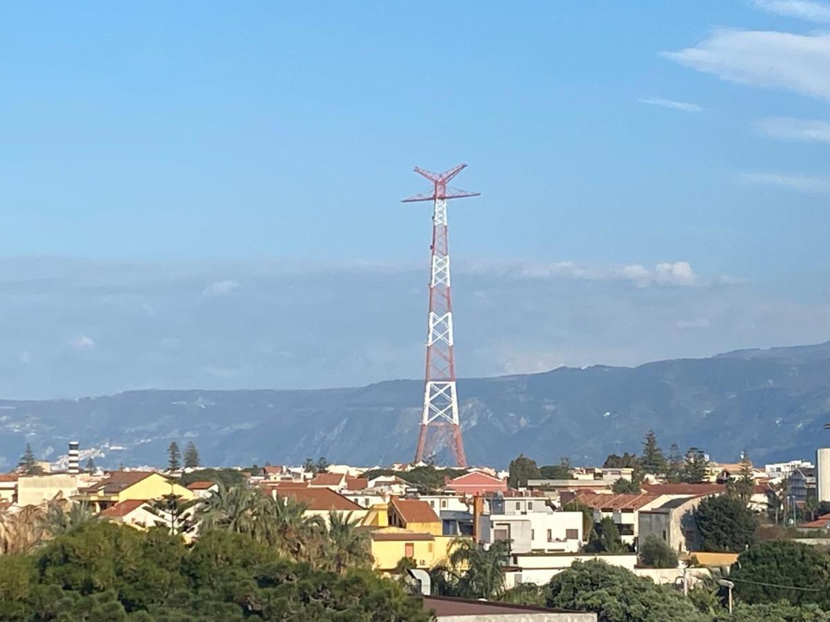 Tra Mare E Lago Torre di Faro 외부 사진