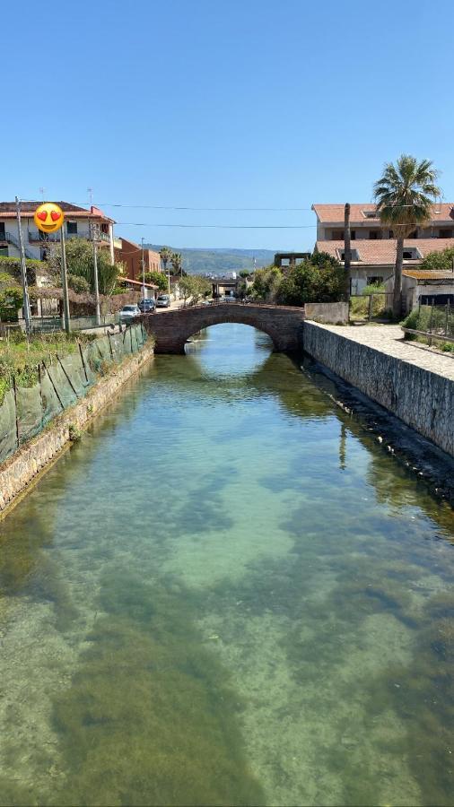 Tra Mare E Lago Torre di Faro 외부 사진