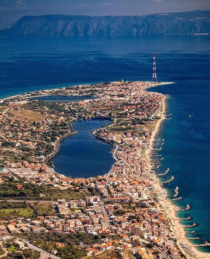 Tra Mare E Lago Torre di Faro 외부 사진
